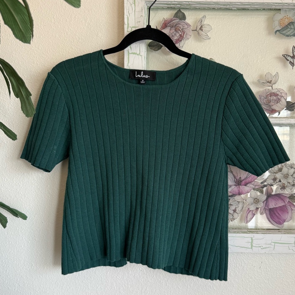 Lulu's Forest Green Ribbed Short Sleeve Knit Top Size S - Picture 1 of 4